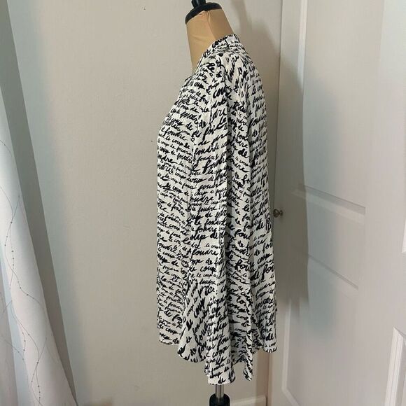 Chicos Love At First Sight Top NWT 3 - Picture 3 of 5